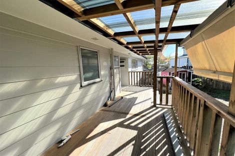 Photo of property in 4 Correa Court, Goodwood Heights, Auckland, 2105