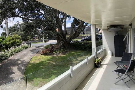 Photo of property in 1/34 Uxbridge Road, Mellons Bay, Auckland, 2014