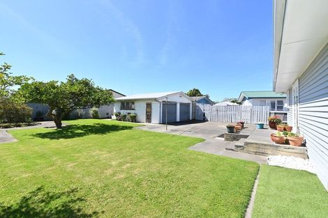 Photo of property in 18 Mason Avenue, Maraenui, Napier, 4110