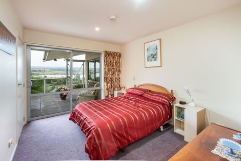 Photo of property in 28 Nore Street, Waihola, Milton, 9073