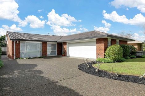 Photo of property in 2/23 Tarnica Road, Northpark, Auckland, 2013