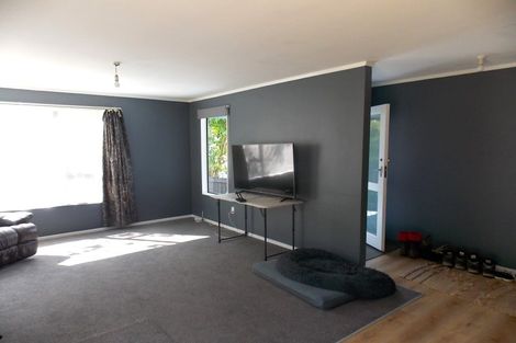 Photo of property in 31 Fenchurch Grove, Stokes Valley, Lower Hutt, 5019