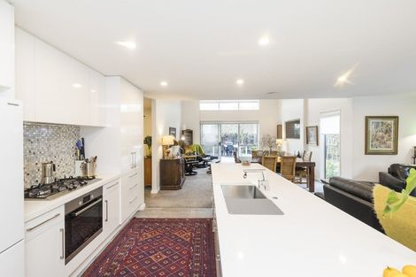 Photo of property in 76a Stanley Avenue, Palmerston North, 4414