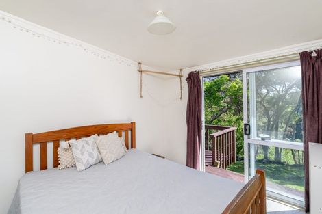 Photo of property in 6 Main Road, Raglan, 3225