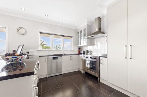 Photo of property in 52 Sturges Road, Henderson, Auckland, 0612