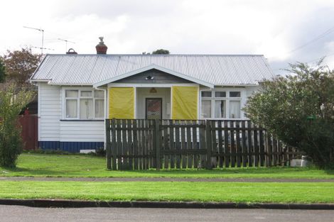 Photo of property in 12 York Road, Papatoetoe, Auckland, 2104