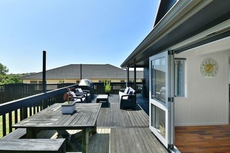 Photo of property in 21 Admiralty Rise, Gulf Harbour, Whangaparaoa, 0930