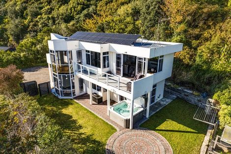 Photo of property in 6 Iona Place, Papakowhai, Porirua, 5024