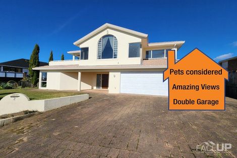 Photo of property in 20 Whiting Grove, West Harbour, Auckland, 0618