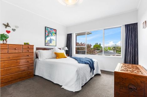 Photo of property in 16 Nui Mana Place, Te Atatu South, Auckland, 0610