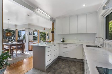 Photo of property in 26 Patui Avenue, Ngarimu Bay, Thames, 3575