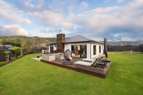 Photo of property in 16 Travertine Street, Cromwell, 9310