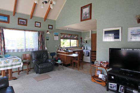 Photo of property in 1 Grove Avenue, Weston, Oamaru, 9401