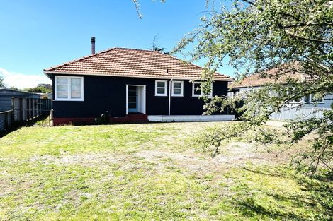 Photo of property in 8 Victor Street, Dannevirke, 4930