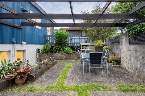 Photo of property in 30 Amante Crescent, Mairangi Bay, Auckland, 0630