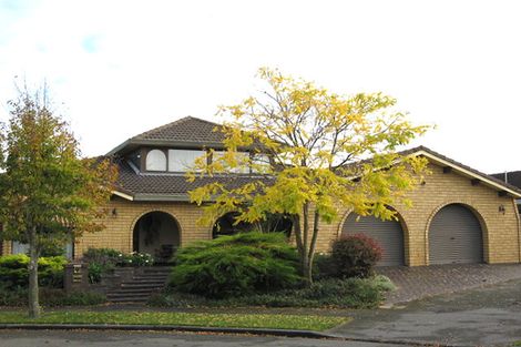 Photo of property in 30 Sawtell Place, Northcote, Christchurch, 8052