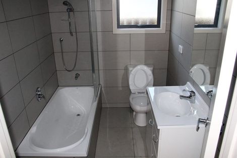 Photo of property in 197 Edmonton Road, Te Atatu South, Auckland, 0610