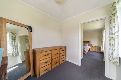 Photo of property in 19 Thomas Street, Stokes Valley, Lower Hutt, 5019