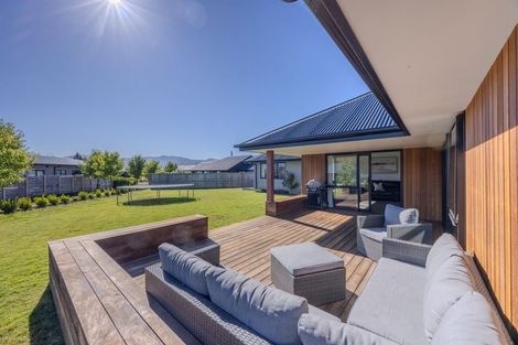 Photo of property in 6 Rua Street, Albert Town, Wanaka, 9305