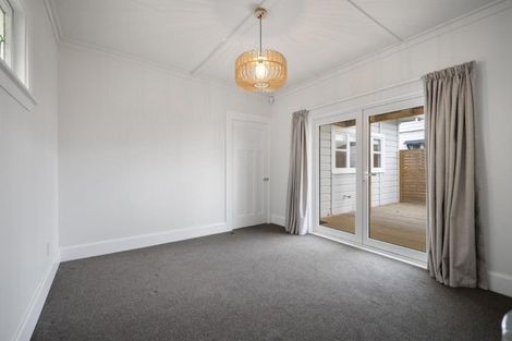 Photo of property in 5 Regent Street, Palmerston North, 4414