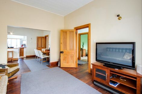 Photo of property in 105 Wellesley Road, Napier South, Napier, 4110