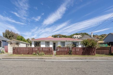 Photo of property in 12 Doyle Street, Bluff, 9814