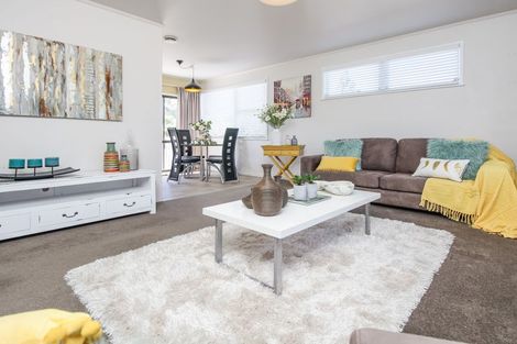 Photo of property in 39 Bodi Place, Te Atatu South, Auckland, 0610