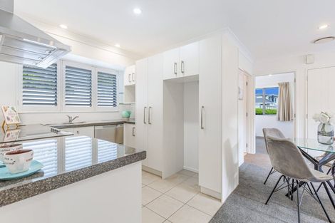 Photo of property in 26 Moor Avenue, Te Atatu Peninsula, Auckland, 0610