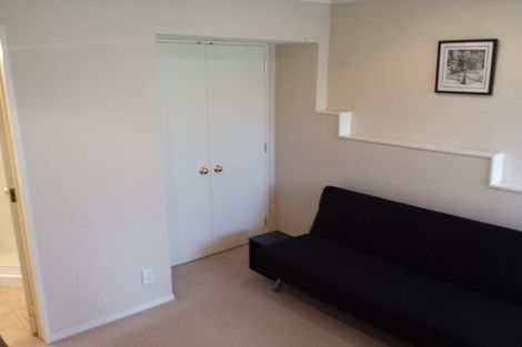 Photo of property in 14 Fulmar Way, Unsworth Heights, Auckland, 0632