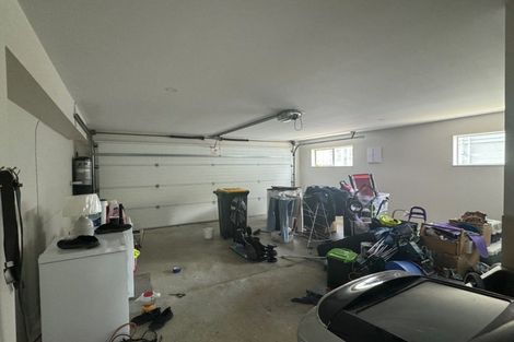 Photo of property in 517 East Coast Road, Murrays Bay, Auckland, 0630