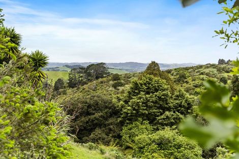 Photo of property in 577 Redoubt Road, Flat Bush, Auckland, 2019