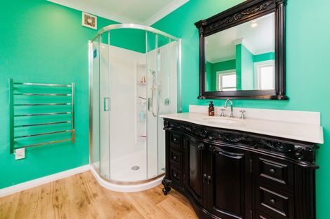 Photo of property in 93 Wood Street, Takaro, Palmerston North, 4410