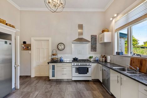 Photo of property in 13 Milne Street, Marton, 4710