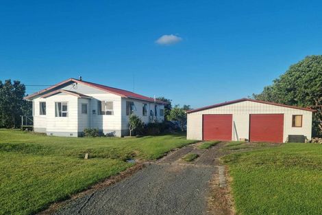 Photo of property in 25 Pyle Road West, One Tree Point, 0118