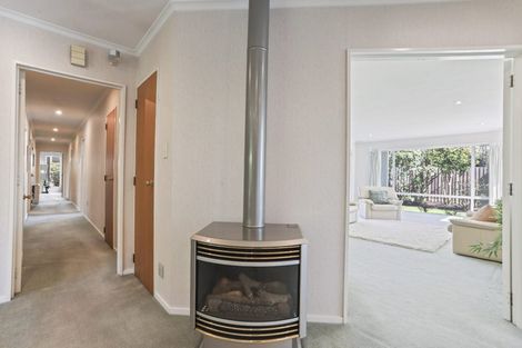 Photo of property in 4 Wardour Mews, Avonhead, Christchurch, 8042
