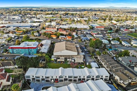 Photo of property in 11/19 Ruakiwi Road, Hamilton Lake, Hamilton, 3204