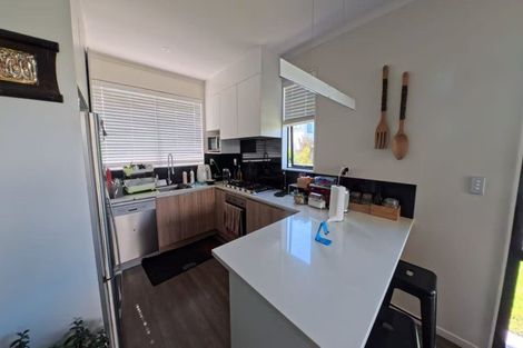 Photo of property in 11 Pihoihoi Place, Hobsonville, Auckland, 0616