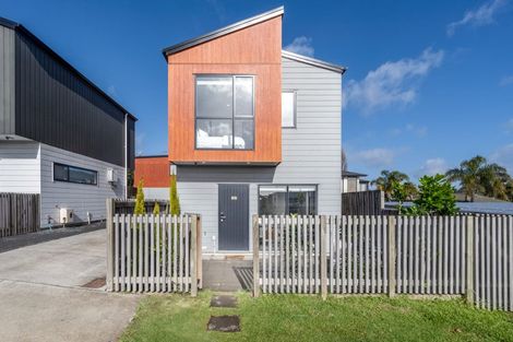 Photo of property in 70f Union Road, Howick, Auckland, 2014