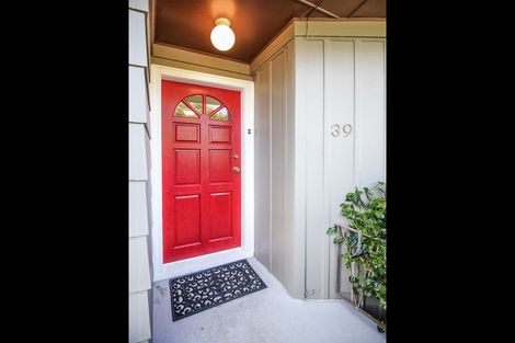 Photo of property in 39 Bodi Place, Te Atatu South, Auckland, 0610