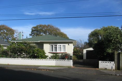 Photo of property in 24 Parnell Street, Fairfield, Lower Hutt, 5011