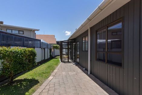 Photo of property in 3a Tudor Court, Paraparaumu Beach, Paraparaumu, 5032
