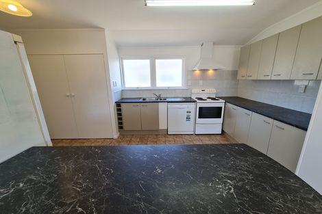 Photo of property in 107 Vodanovich Road, Te Atatu South, Auckland, 0610