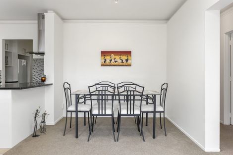 Photo of property in 2/54 Mayfair Crescent, Mairangi Bay, Auckland, 0630