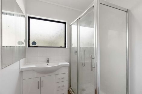Photo of property in 6/17a Idesia Place, Totara Heights, Auckland, 2105