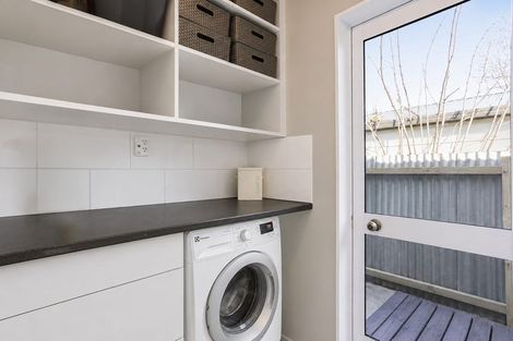 Photo of property in 2/74 Shands Road, Hornby South, Christchurch, 8042