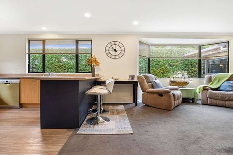 Photo of property in 71 Nielsen Gardens, Rototuna, Hamilton, 3210