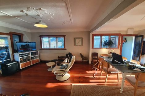 Photo of property in 44 Volga Street, Island Bay, Wellington, 6023