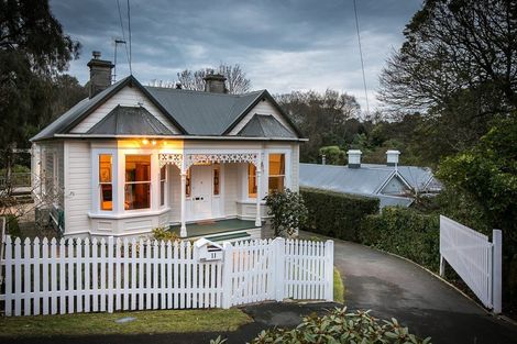 Photo of property in 11 Alison Crescent, Belleknowes, Dunedin, 9011