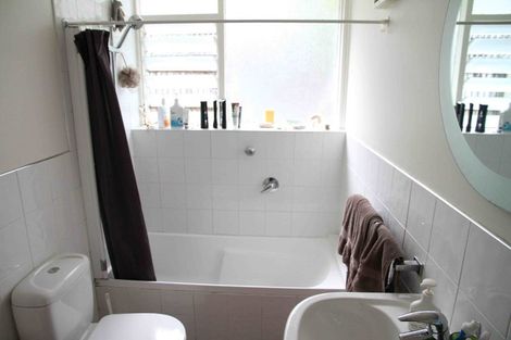 Photo of property in 1/26a West End Road, Herne Bay, Auckland, 1022