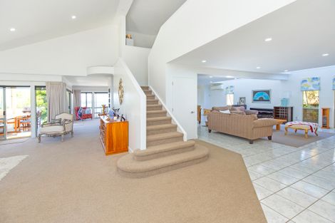 Photo of property in 989 Whangaparaoa Road, Tindalls Beach, Whangaparaoa, 0930